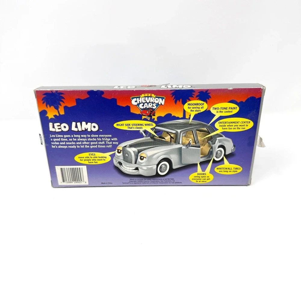 Vintage Chevron Cars Lot Disneyland Autopia Suzy Leo Limo Kelly Kompact Sealed